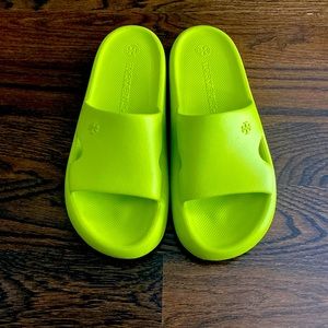 Tory Burch Lime Shower Slides